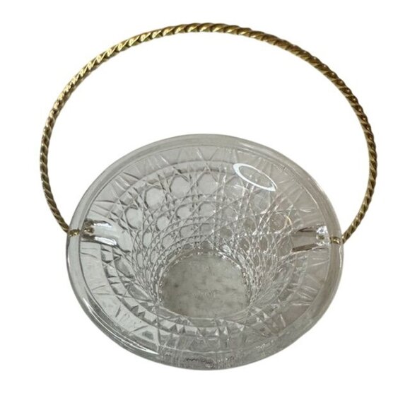 Vintage Avon Crystal Basket With Gold-Tone Handle - Picture 3 of 7